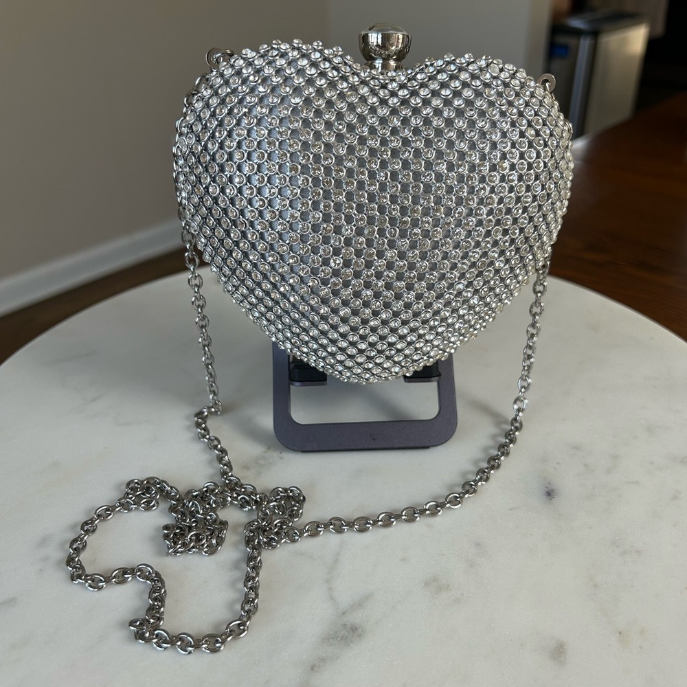Heart-Shaped Silver Rhinestone Clutch